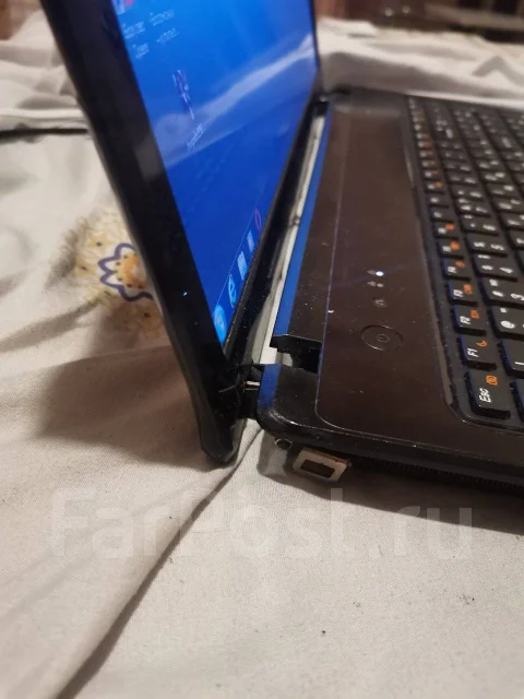 Lenovo G570. 15", 2 300����, ��� 6 ��, ���� 300���, WiFi: 1, Bluetooth: 1, ����������� �� 4��. ����