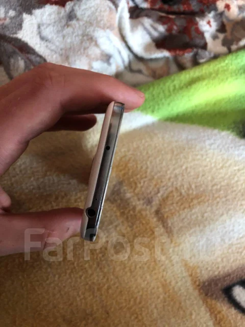 Samsung Galaxy S4. �/� ����