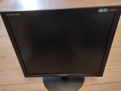 Samsung. 19" ����