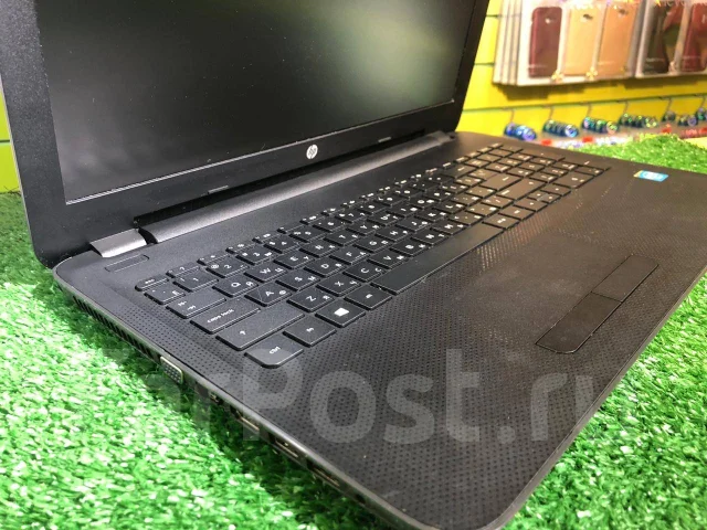 HP 250 G4. 15.6", 1 600����, ��� 4 ��, ���� 320���, WiFi: 1, Bluetooth: 1, ����������� �� 2��. ����