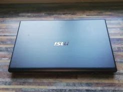 MSI CX70. 17.3", 2,5����, ��� 8 ��, ���� 800���, WiFi: 1, Bluetooth: 1, ����������� �� 6��. ����