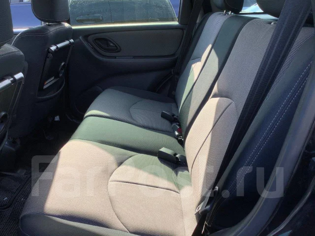Mazda Tribute. EPFW, AJ ����