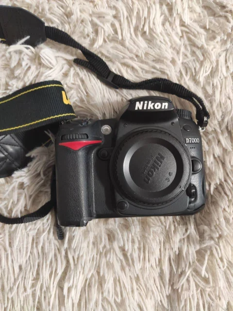 Nikon D7000. 20 � ����� ��, ���: ��� ���� ����