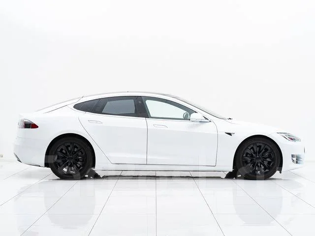Tesla Model S. ��������, ��������, 100.0 (70��.�.), �������������, 31 456����. ��, �/�. ��� ����� �� ������������ ����