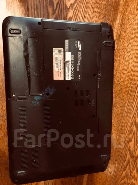 Samsung R525. 15.6", 2,2����, ��� 4 ��, WiFi: 1, Bluetooth: 1 ����