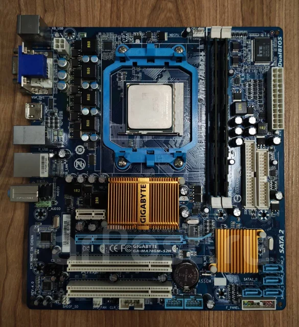 Socket AM2 ����