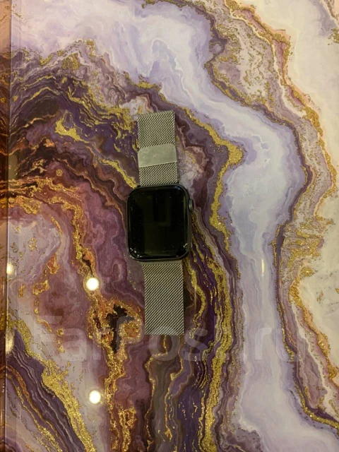 Apple Watch Series 4 Nike+ ����