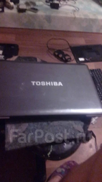 Toshiba Satellite. 15.4", 2,1����, ��� 1536 ��, ���� 320���, WiFi: 1, Bluetooth: 1, ����������� �� 3��. ����