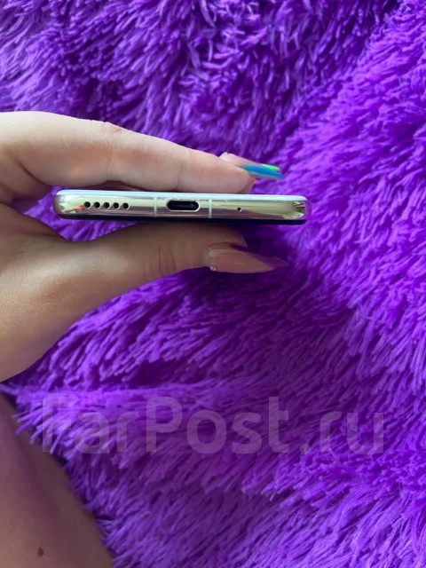 Honor 20. �/�, �����, 4G LTE, Dual-SIM, NFC ����