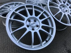 OZ Racing Superleggera. 7.0x17", 5x100, ET48 ����
