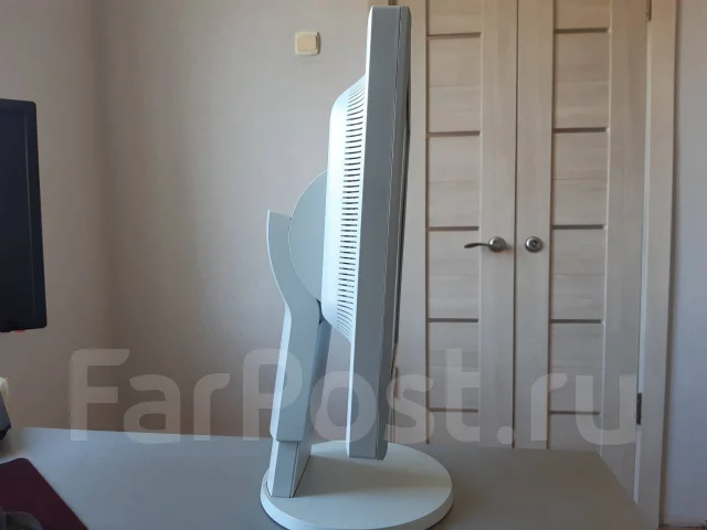 NEC. 19" ����