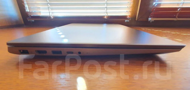Lenovo IdeaPad 330S-15IKB. 15.6", 3,4����, ��� 8 ��, ���� 256���, WiFi: 1, Bluetooth: 1, ����������� �� 8��. ����