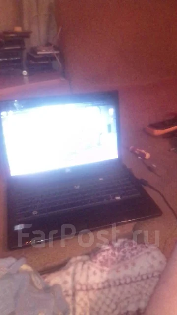 DNS. 15.4", 2,1����, ��� 3072 ��, ���� 320���, WiFi: 1, Bluetooth: 1, ����������� �� 3��. ����