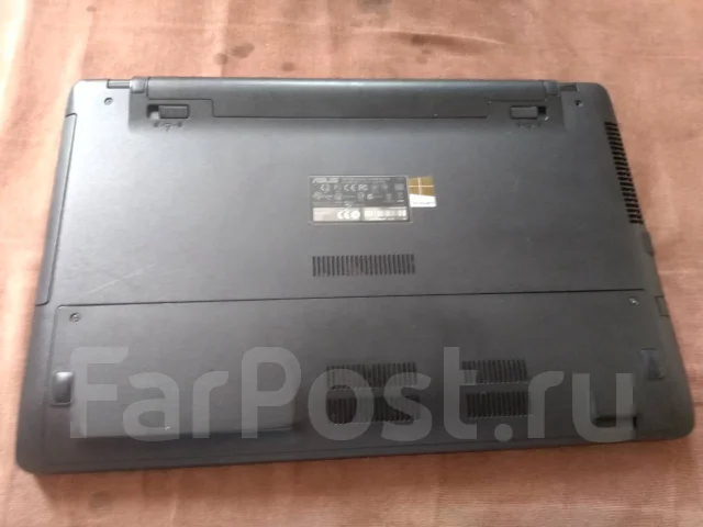 Asus X550VC. 15.6", 3,2����, ��� 4 ��, ���� 320���, WiFi: 1, Bluetooth: 1, ����������� �� 1��. ����