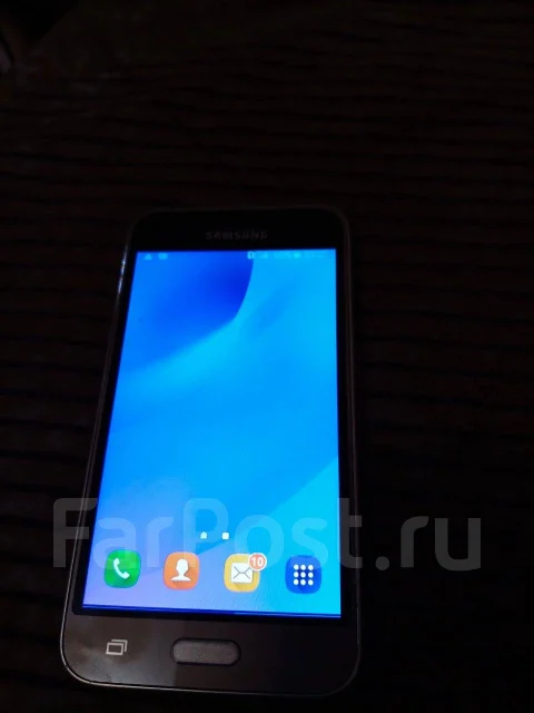 Samsung Galaxy J1. �/� ����