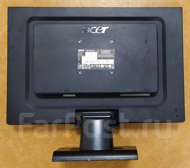 Acer. 19" ����