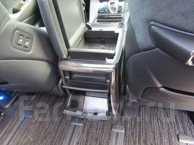Toyota Alphard. �������, ��������, 2.5, ������. ��� ����� �� ������������ ����