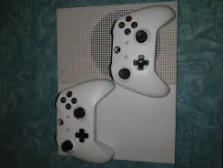 Microsoft Xbox One S ����