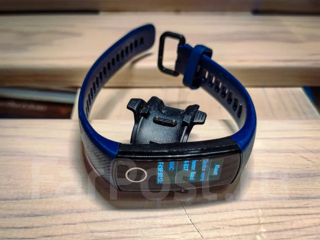 Honor Band 4. IP67 ����