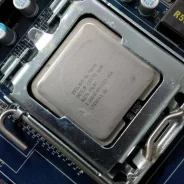 Intel Core 2 Quad Q8400 ����