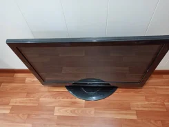 LG 32PC53. ������ ����