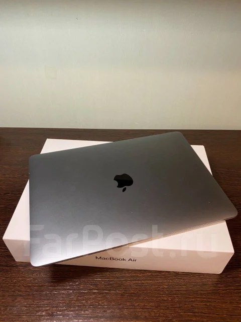 Apple MacBook Air 13 2018 MRE82. 13.3", 1,6����, ��� 8 ��, ���� 128���, WiFi: 1, Bluetooth: 1 ����