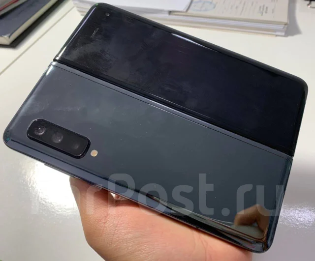Samsung Galaxy Fold. �/�, ������, 4G LTE, Dual-SIM, ���������� ����