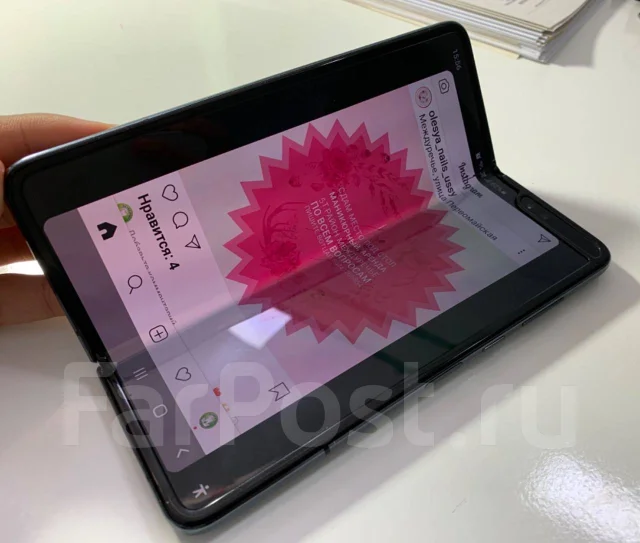 Samsung Galaxy Fold. �/�, ������, 4G LTE, Dual-SIM, ���������� ����