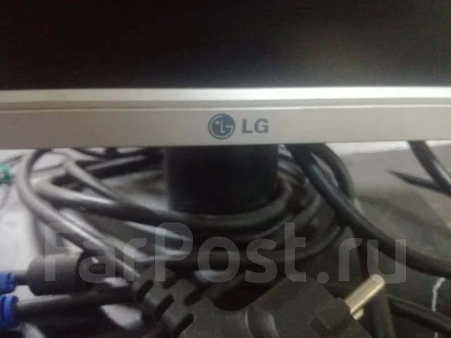 Samsung. 60" ����
