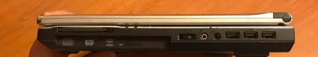 Hasee. 14.1", 2����, ��� 2048 ��, ���� 30���, ����������� �� 1��. ����