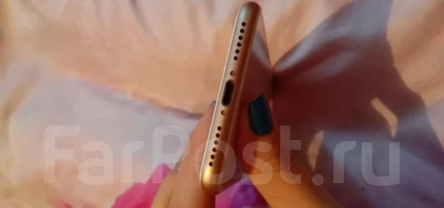 Apple iPhone 8. �/�, 3G, 4G LTE, NFC ����
