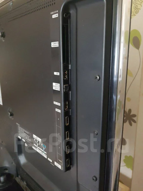 Samsung UE32B7020. LED ����