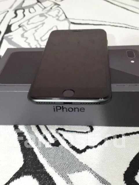 Apple iPhone 8 Plus. �/�, �����, 3G, 4G LTE, ����������, NFC ����