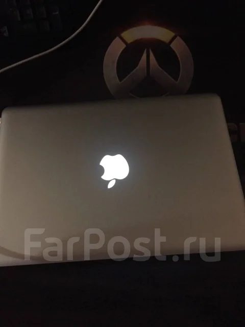 Apple MacBook 13 2008 Early MB404. 13", 2����, ��� 4 ��, ���� 100���, WiFi: 1, Bluetooth: 1, ����������� �� 6��. ����