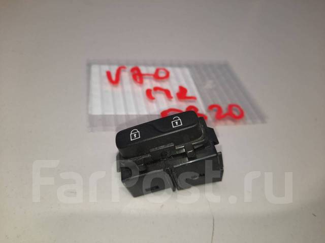 Кнопка центрального замка Volvo V70 2007-2016 [31318988] купить в ...