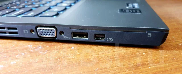 Lenovo ThinkPad X240. 12.5", ��� 4 ��, WiFi: 1, Bluetooth: 1, ����������� �� 12��. ����
