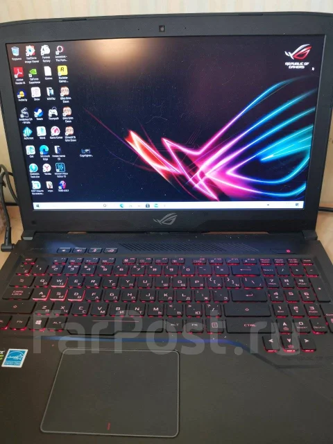 Asus ROG. 2,5����, ��� 8 ��, ���� 1 000���, WiFi: 1, Bluetooth: 1, ����������� �� 8��. ����