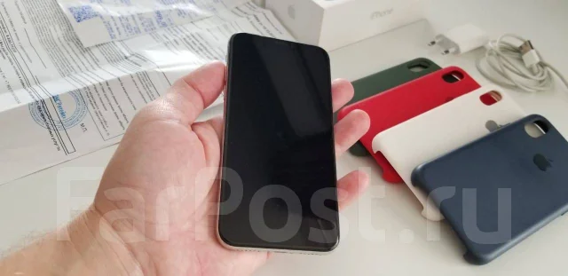 Apple iPhone X. �/�, �����������, 4G LTE, ����������, NFC ����