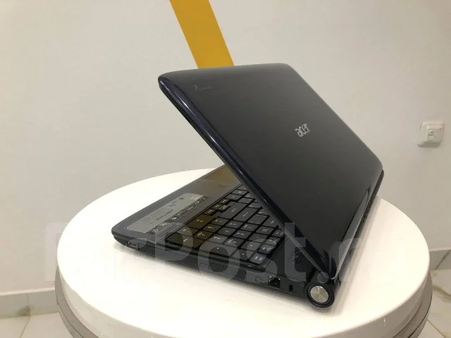 Acer Aspire 5739G. 15", ��� 4 ��, ���� 320���, WiFi: 1, Bluetooth: 1 ����