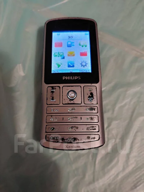 Philips Xenium X130. �/�, �����������, �����, Dual-SIM, ��������� ����