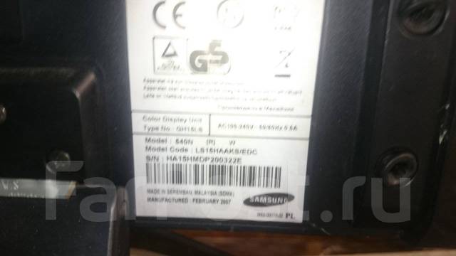 Samsung. 15" ����