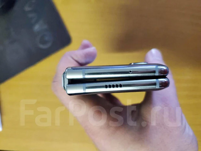 Samsung Galaxy Fold. �/�, �����������, 4G LTE, Dual-SIM, NFC ����