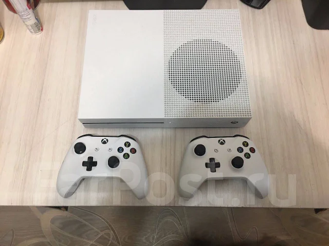 Microsoft Xbox One S ����