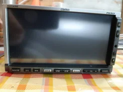 Clarion MAX560HD ����