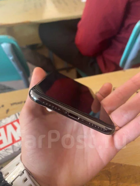 Apple iPhone X. �/�, ������, 3G, 4G LTE, ����������, ���������, NFC ����