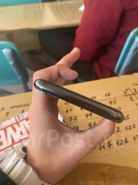 Apple iPhone X. �/�, ������, 3G, 4G LTE, ����������, ���������, NFC ����