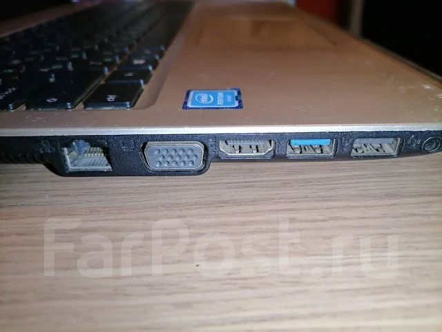 Asus X540S. 15.6", 1,6����, ��� 2048 ��, ���� 500���, WiFi: 1, Bluetooth: 1, ����������� �� 3��. ����