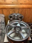 Enkei RP03. 8.5x19", 5x114.3, ET22 ����