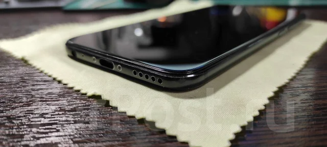Xiaomi Mi A1. �/�, ������, 3G, 4G LTE, Dual-SIM ����