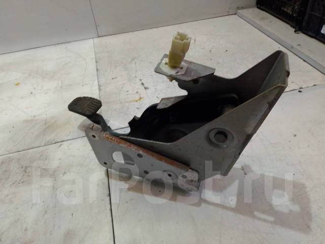 Проваливается педаль тормоза шевроле каптива - 86 фото